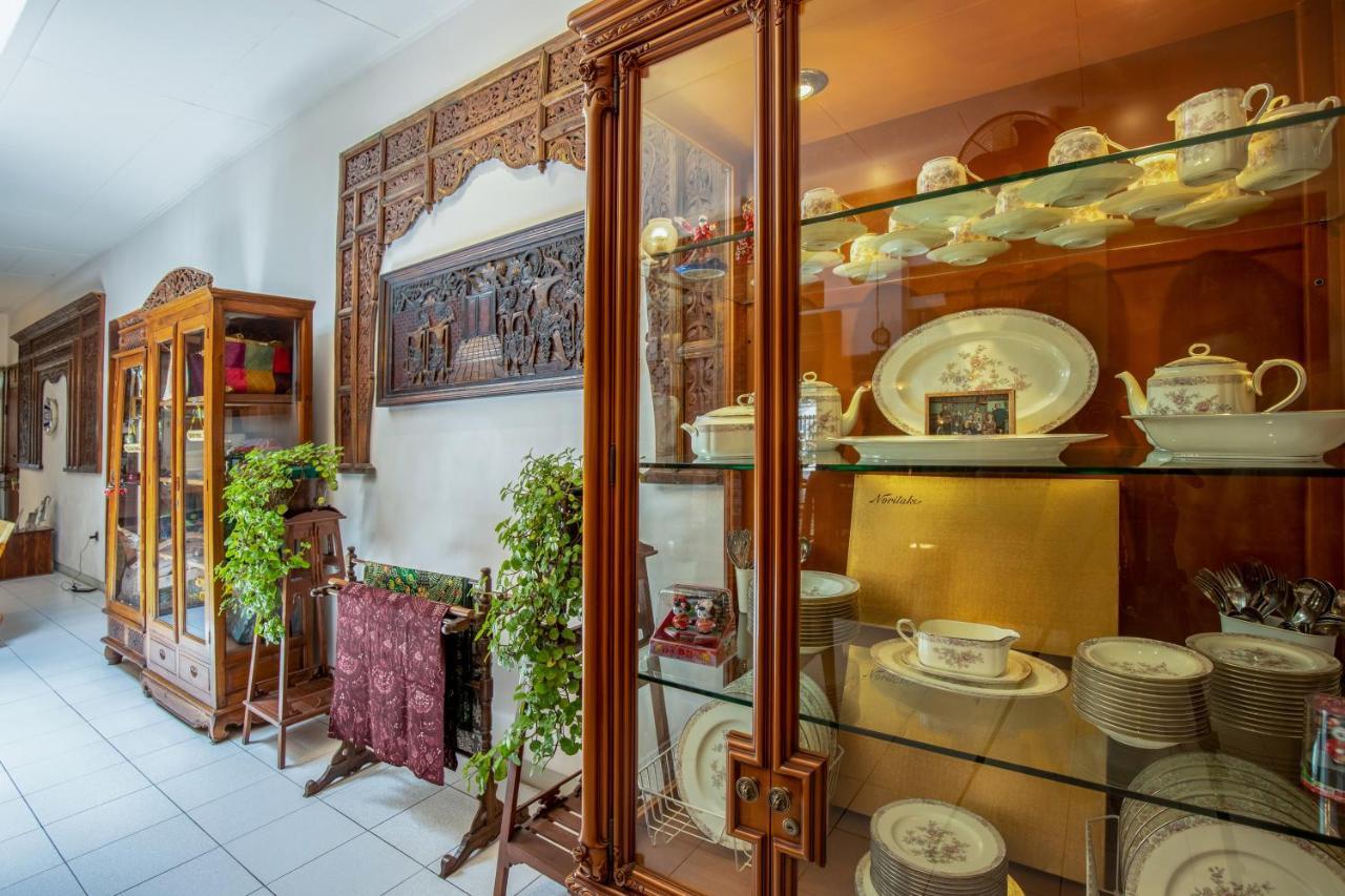 Sekararum Butik Syariah Guesthouse Bandung Exterior photo