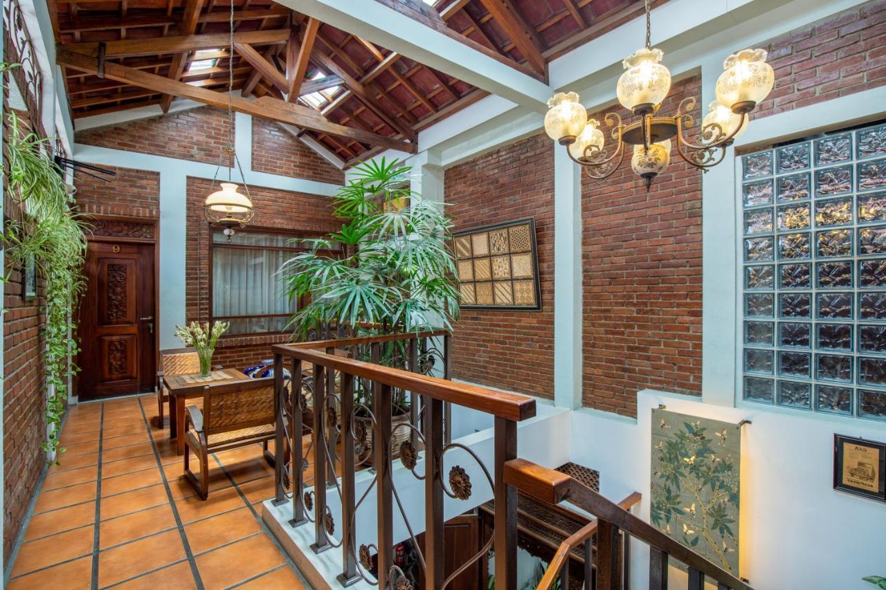 Sekararum Butik Syariah Guesthouse Bandung Exterior photo