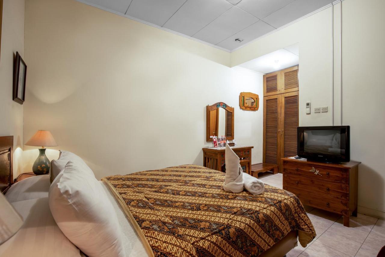 Sekararum Butik Syariah Guesthouse Bandung Exterior photo